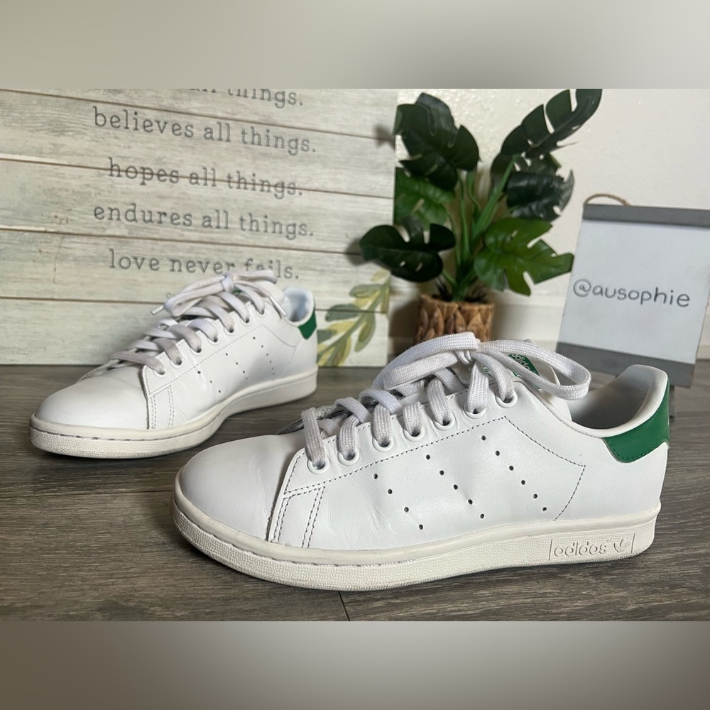 Adidas Stan Smith Tennis Shoes in Cloud White Core Green & Green. Men’s 6